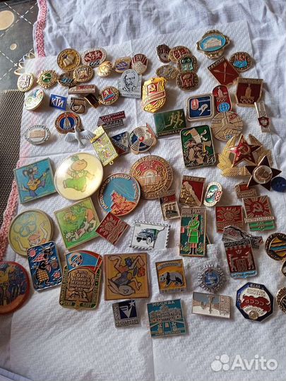 Значки, всё что на фото