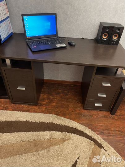 Стол письменный