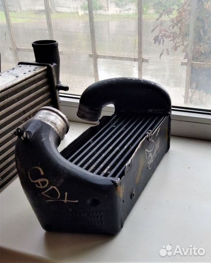 Интеркулер радиатор Audi 80, VW Caddy