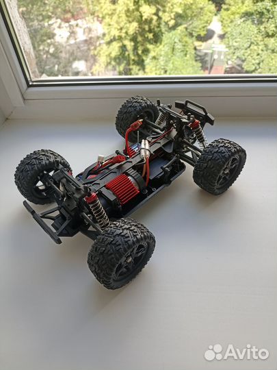 Машинка на радиоуправлении Remo Hobby RH1631