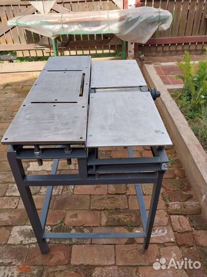 Деревообрабатывающий станок