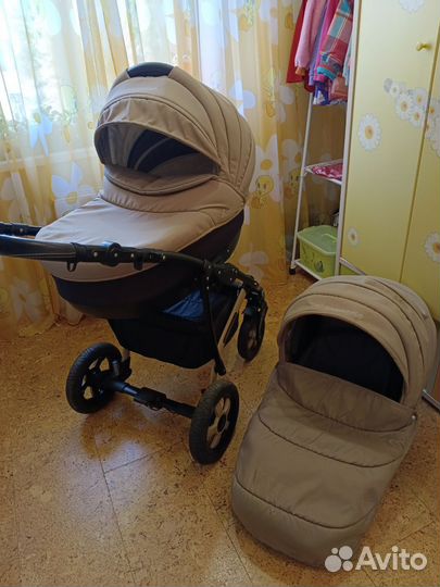 Коляска Camarеlо Sеvillа 3 в 1 + меховой конверт