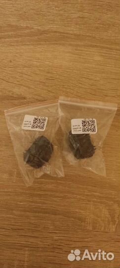 Крепление для козырька в салоне автомобиля