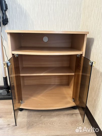 Тумба под телевизор