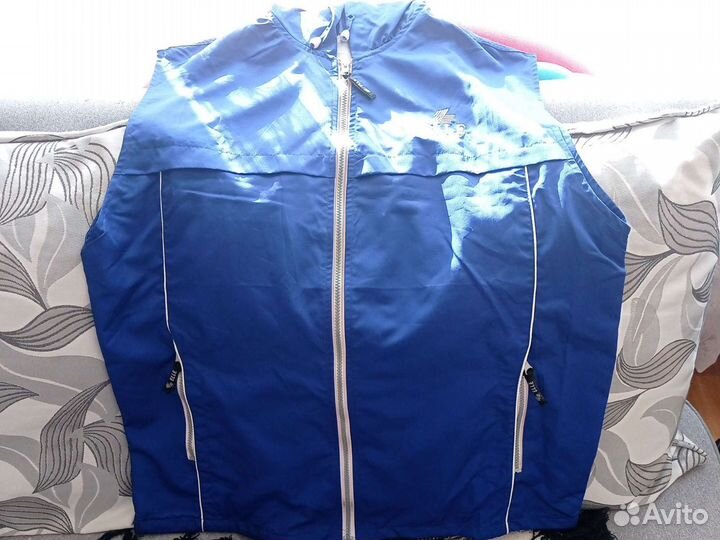 Спортивный костюм