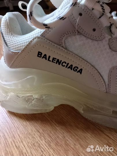 Кроссовки Balenciaga triple s Оригинал женские