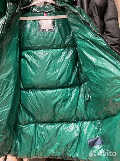 Пуховик куртка Tommy Hilfiger лаковая зеленая