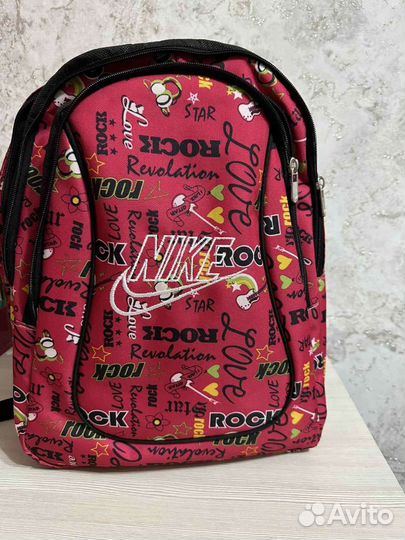 Школьный рюкзак