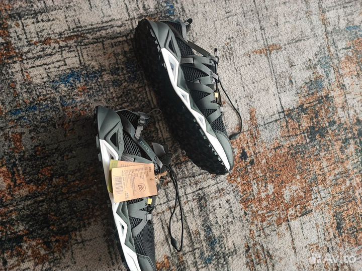 Кроссовки мужские летние