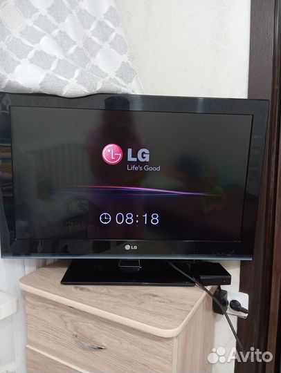 Телевизор 32дюйма