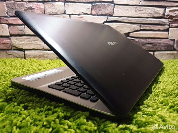 Мощный Asus Core i5-7200 8Gb 256Gb SSD GeForce 920