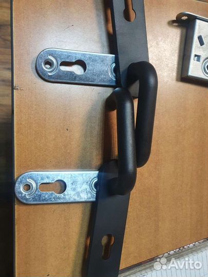 Замок врезной с ручкой