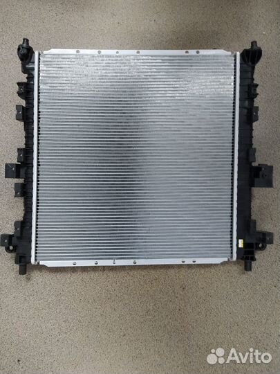 Радиатор охлаждения SsangYong Kyron