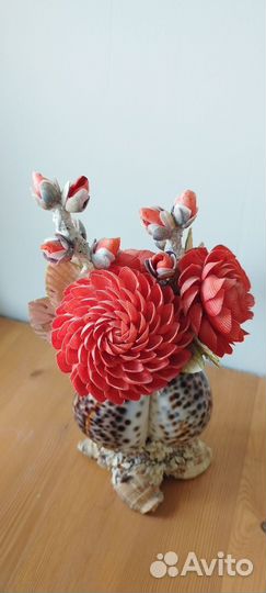 Изделие из ракушек декоративное