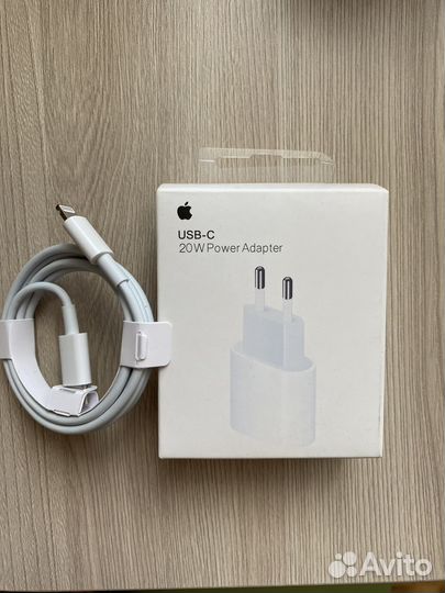 Комплект быстрой зарядки iPhone 20w