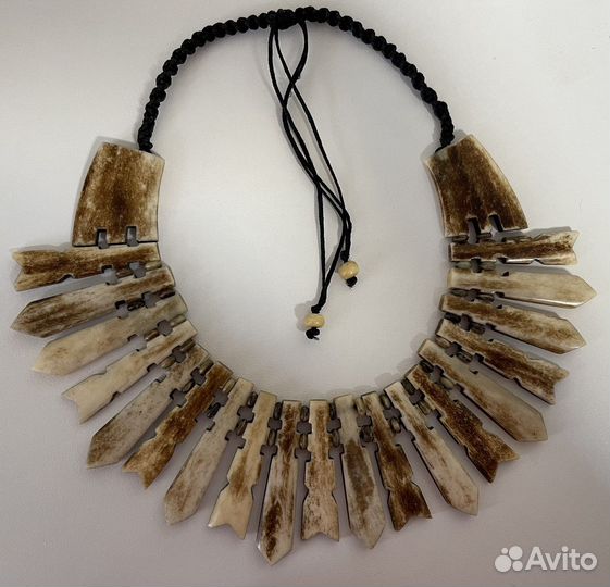 Колье из бивня