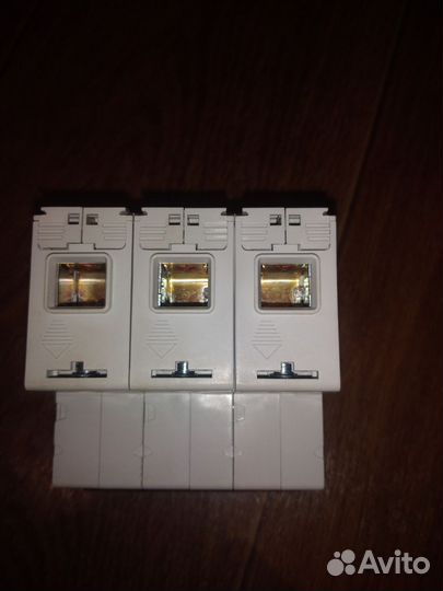 Автоматический выключатель abb S803 C100a 25кА