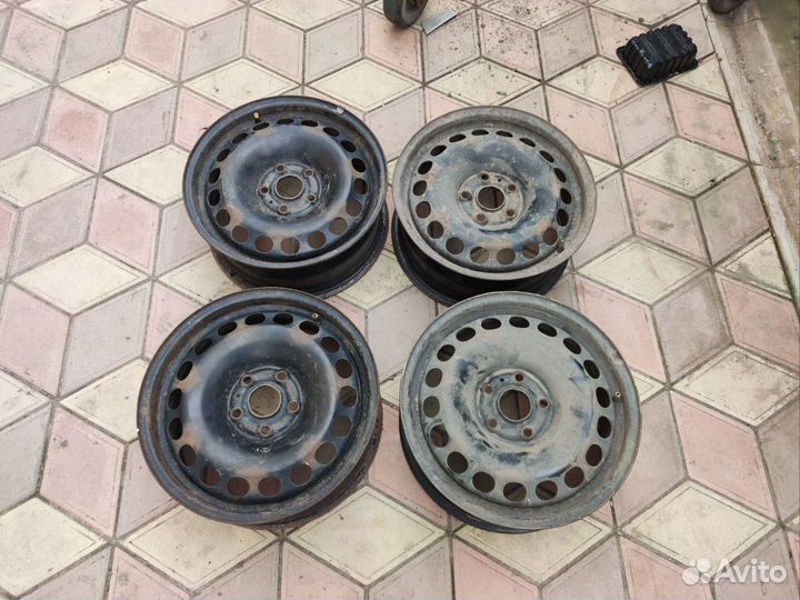 Штампы vag r16 5*112