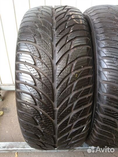 Uniroyal AllSeasonExpert 235/55 R17 103V