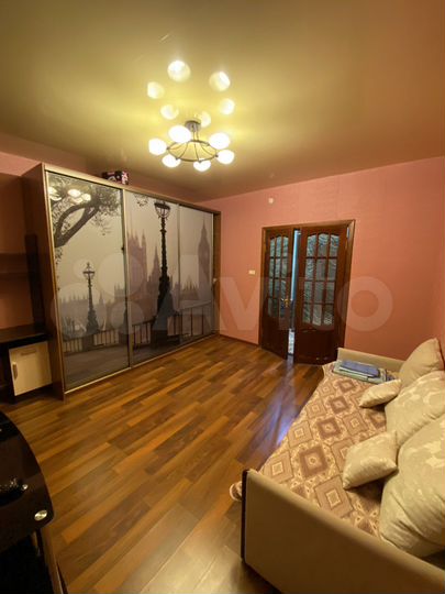 2-к. квартира, 60 м², 1/5 эт.