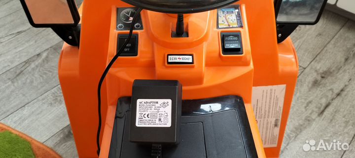 Детский электромобиль