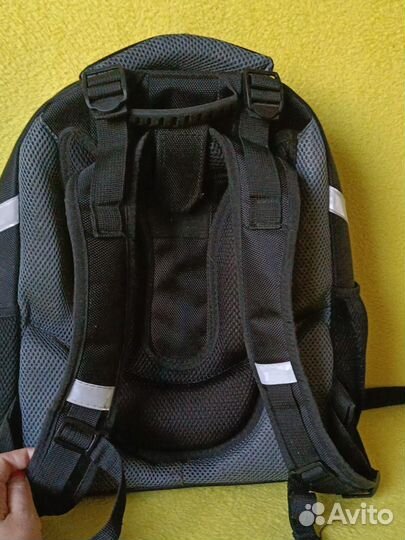 Ранец школьный с анатомической спинкой