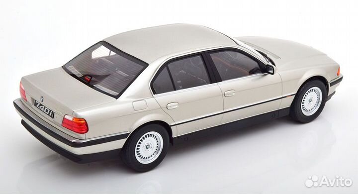 BMW 740i E38 1.Serie 1994 KK-Scale 1:18