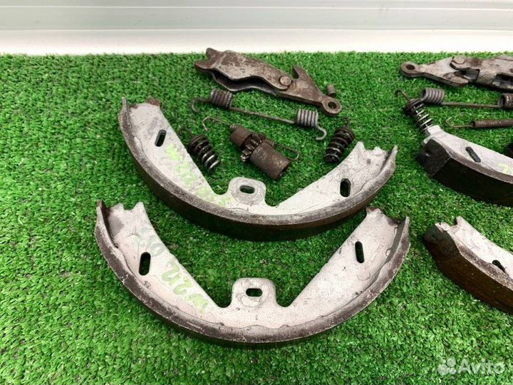 Колодки тормозные задние Mercedes-Benz E-350 W212