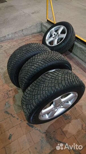 235/60 R18Continental IceContact 3 Vol