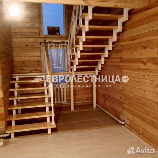 Лестница на второй этаж
