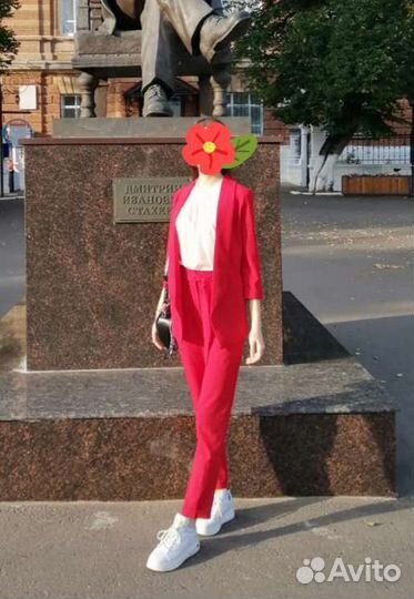 Брючный костюм женский