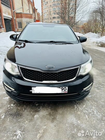 Накладка зеркала Kia Rio 3