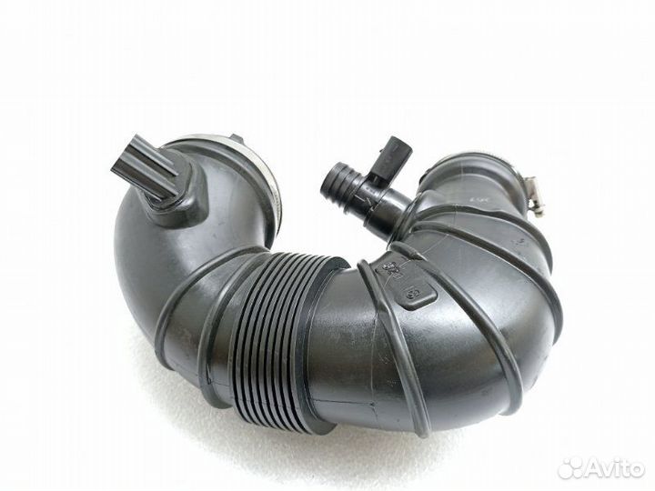 Патрубок воздушного фильтра Mercedes-Benz