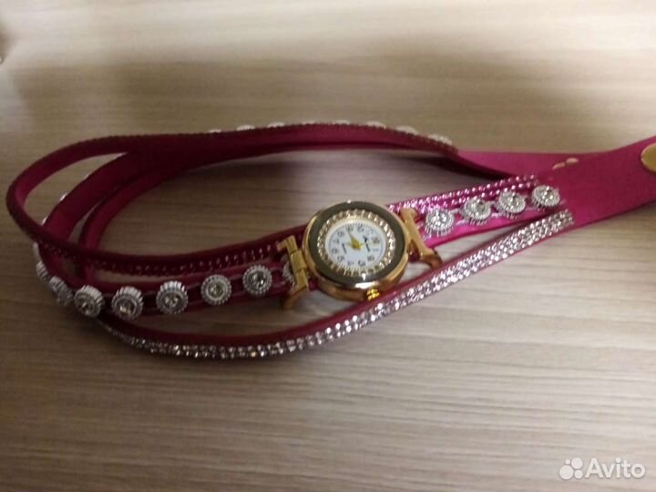 Часы-браслет