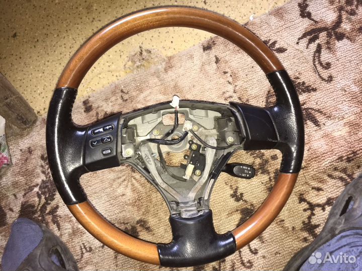 Руль на Lexus 400h