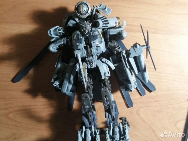 Игрушка робот трансформер фильм