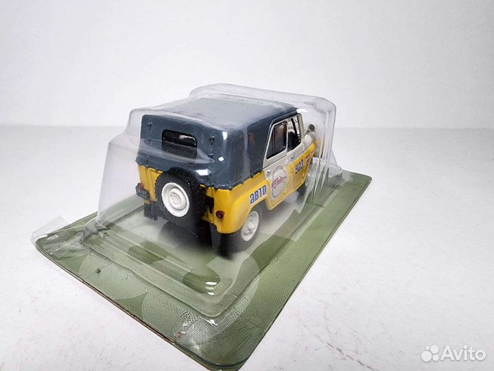 УАЗ 469 спорт Deagostini 1:43