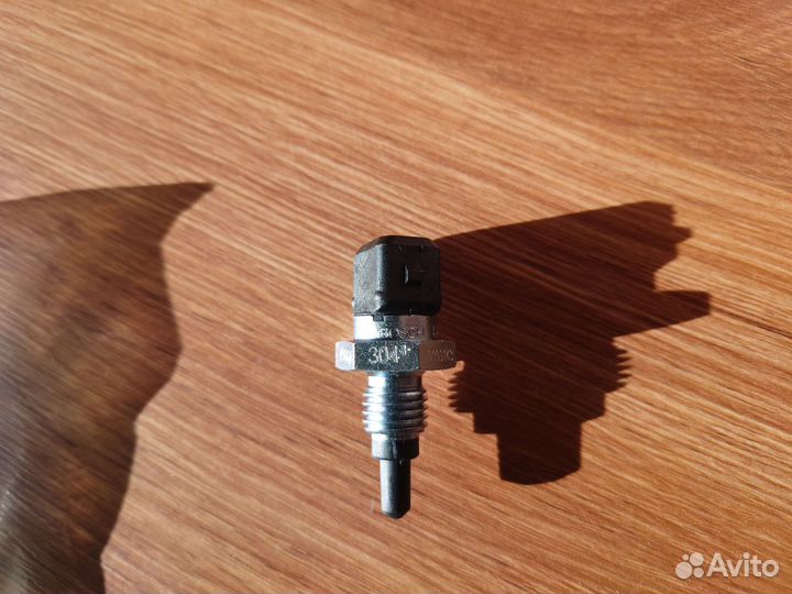 Датчик температуры Atv 700 Access 63210-A27-000