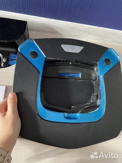 Робот-пылесос Philips SmartPro Easy FC8794