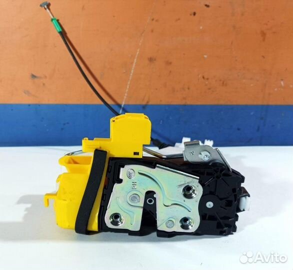 Замок двери передний правый Hyundai Sonata 8 DN