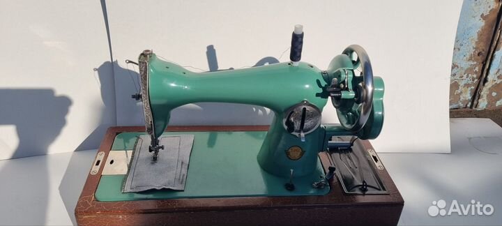Швейная машина Подольск 2м