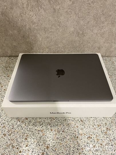 Macbook pro 13 2020 M1