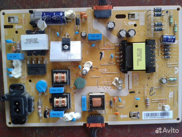 Samsung UE43M5500AU продам по блокам