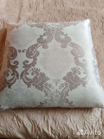 Диванные подушки