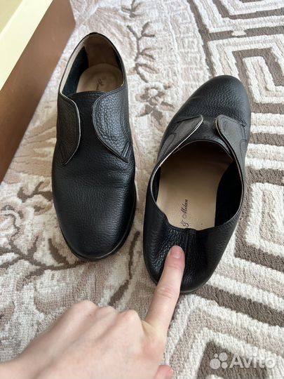 Лоферы кожаные 36