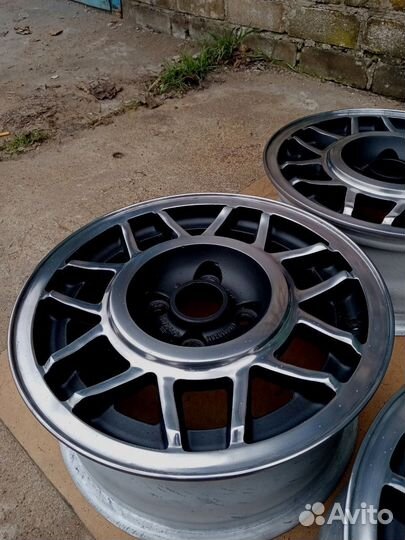Avus snowflake