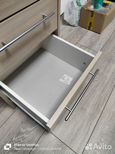 Письменный стол