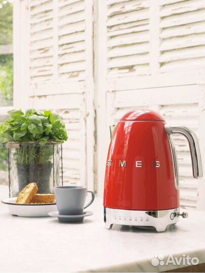 Чайник Smeg KLF04rdeu красный