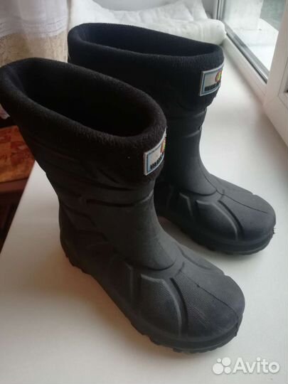 Ботинки резиновые и зимние