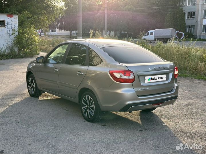 LADA Granta 1.6 МТ, 2021, 38 136 км